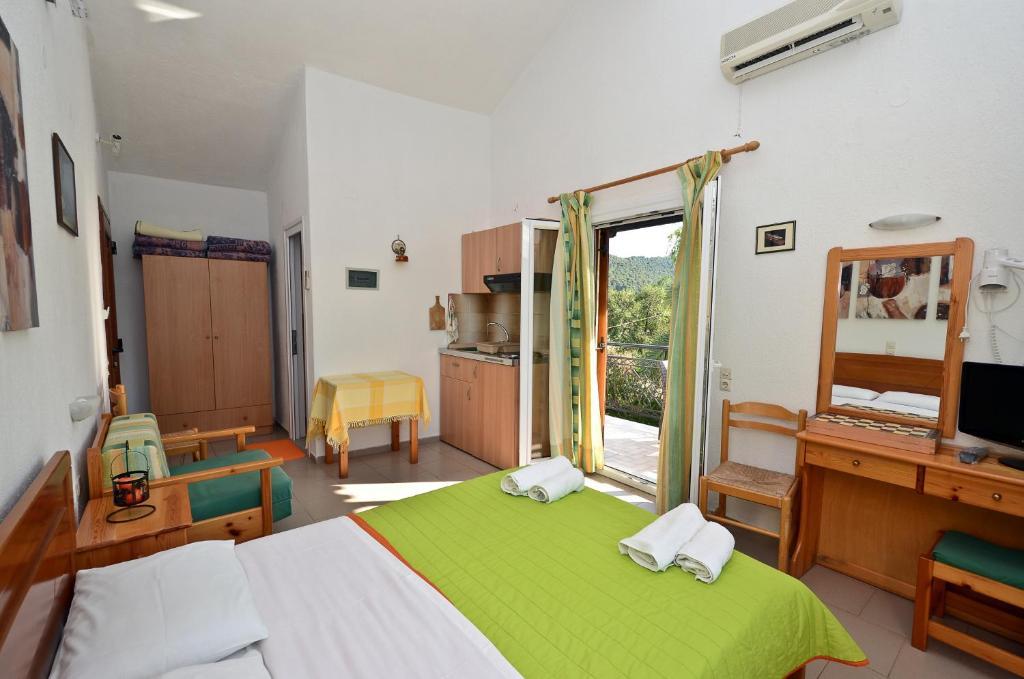 Pegasus Apartments Stafylos Eksteriør billede